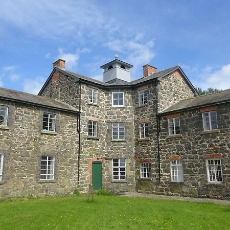Llanfyllin Workhouse - Y Dolydd旅舍 外观 照片